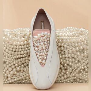 Stuart Weitzman Thalassa Sneaker Limited Edition White Pearl Embellished 10.5